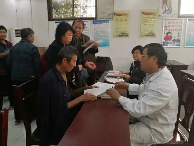 區疾控中心為小白峪社區老年人開展免費健康查體活動