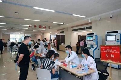 中山大學(xué)附屬第一醫(yī)院和中山大學(xué)孫逸仙紀(jì)念醫(yī)院專(zhuān)家赴龍巖開(kāi)展義診送健康活動(dòng)